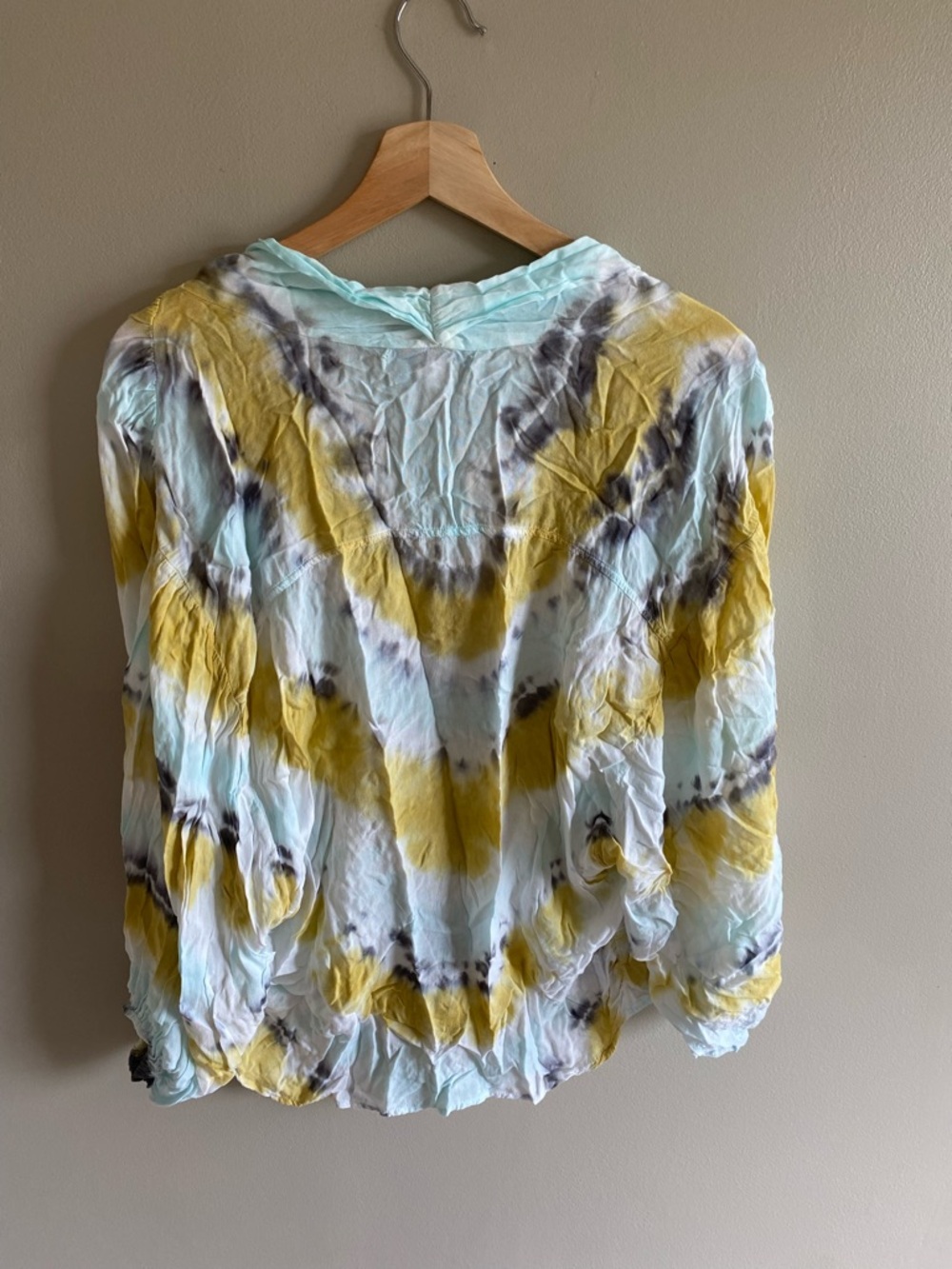 Young Fabulous & Broke Front-Tie Tie-Dye Blouse in Yellow, Light Blue & Gray - Picture 8 of 10